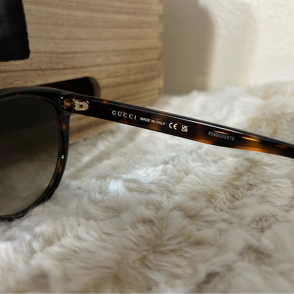 Gucci Women's Tortoiseshell Sunglasses - Picture 5 of 8